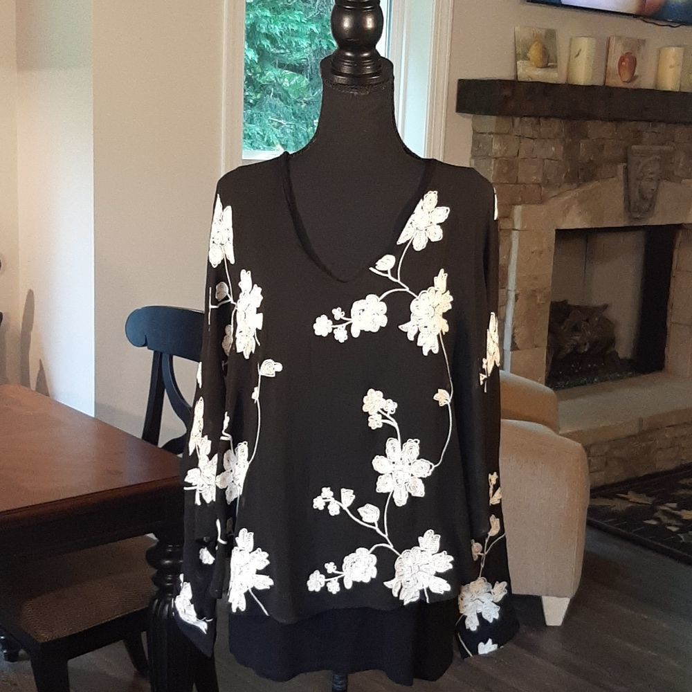 August Silk Black with White Flower Embroidery Flowy Top